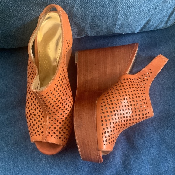 Coach Platform Wedges! - Picture 3 of 8